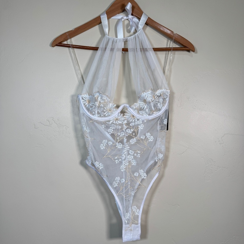 NWT Fashion Nova Spring Blossoms Lace Teddy White Floral Embroidered Bride Small